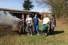 Helfer beim Arbeitsdienst